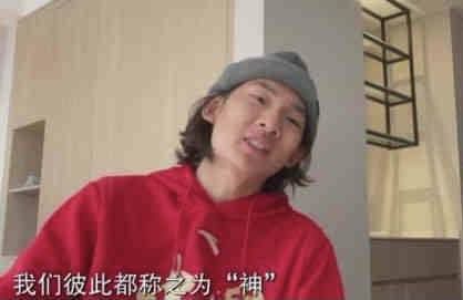 这让斯皮纳佐拉的状态和心态都受到了影响，本赛季他在罗马的表现下降，并且还落选了上一期意大利国家队。